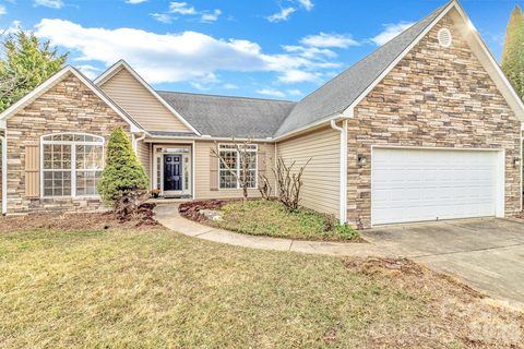7 W Hiawassee Road sold home in Riverstone, Fletcher, NC