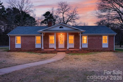 235 Lariat Circle sold home in Colonial Downs, Salisbury, NC
