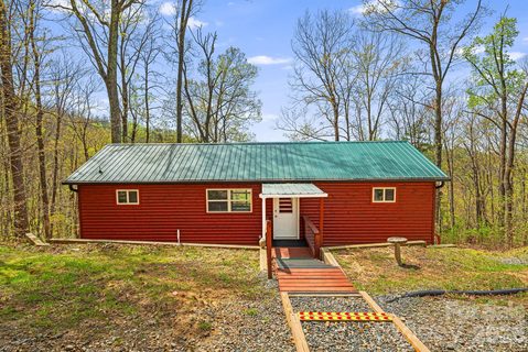 A home in Bill Mountain Acres