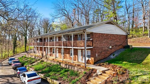 Homes in Oakland Heights, Hickory