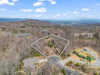 142 Mountain Elder Lane active lot in Cummings Cove, Hendersonville, NC