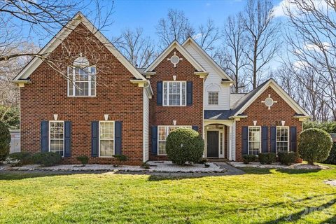 9825 Zackery Avenue sold home in Wynridge Estates, Charlotte, NC