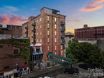 84 W Walnut Street sold home in Old Pennys Bldg. Condominiums, Asheville, NC