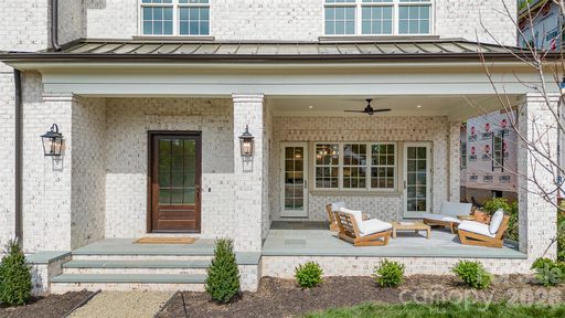4004 Nettie Court active home in Foxcroft, Charlotte, NC