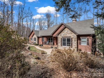 140 Mount Hebron Road pending home in Pathways Of Solomon, Hendersonville, NC