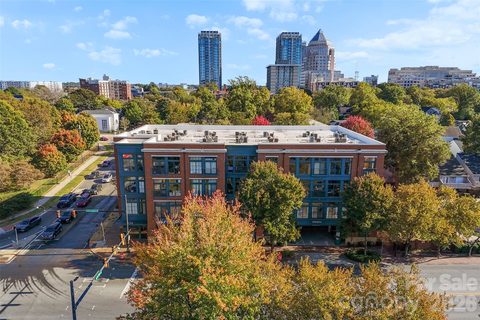 626 N Graham Street active home in Fourth Ward, Charlotte, NC