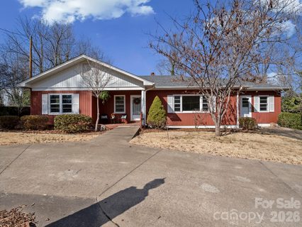 204 Fernwood Drive active home in Fernwood, Rutherfordton, NC