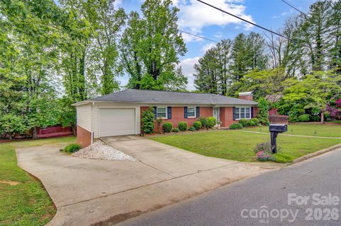 Homes in Kentwood Park, Lenoir