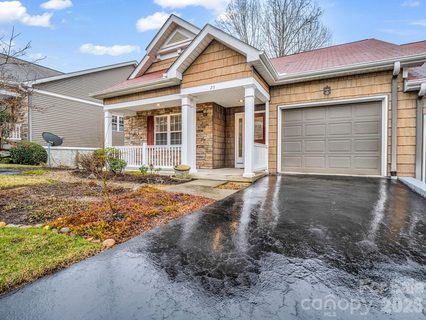 25 Coldwater Lane sold townhome in Shaws Creek Farm, Laurel Park, NC