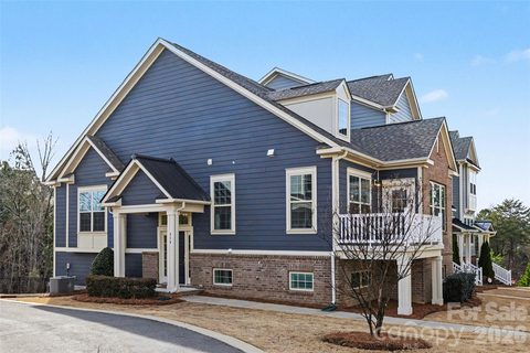 814 Ruckers Court sold townhome in Cameron Creek, Tega Cay, SC