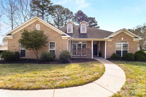 7526 Sedgebrook Drive sold home in Gates At Waterside, Stanley, NC