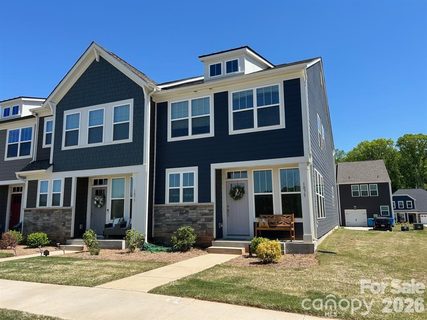 A home in Smith Farm