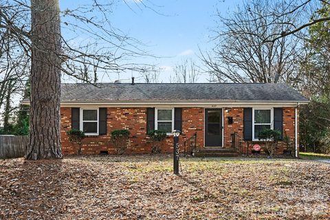 537 Kentbrook Drive sold home in Hidden Valley, Charlotte, NC