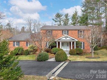 A home in Flat Rock Forest