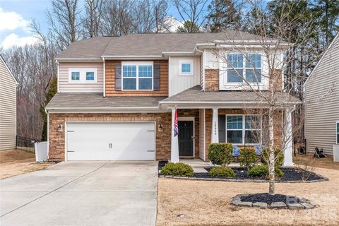10666 Sapphire Trail sold home in Waterford On The Rocky River, Davidson, NC