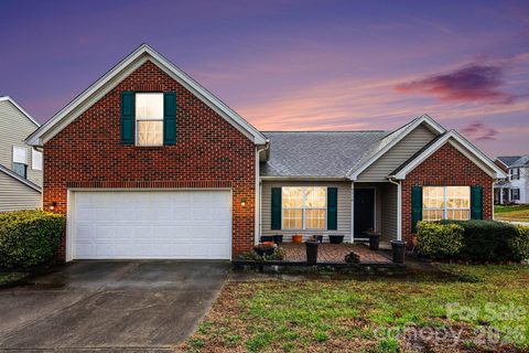 8418 Appledale Drive sold home in Mill Creek, Charlotte, NC