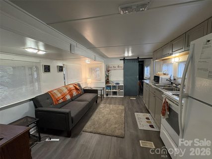 200 Badin View Road