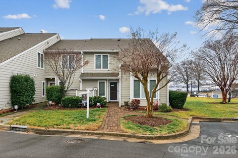 7413 Mariner Cove Drive