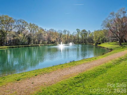 7200 Winery Lane active condo in Brandywine, Charlotte, NC