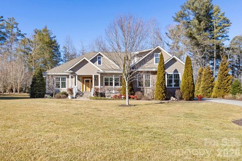 83 King Creek Preserve Lane sold home in King Creek Preserve, Flat Rock, NC