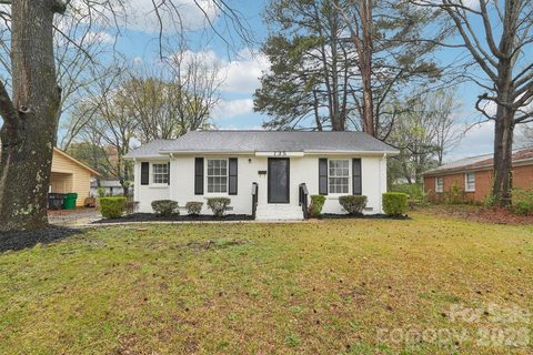 735 Pondella Drive sold home in Kentwood, Charlotte, NC