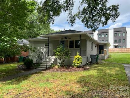 2205 Thurmond Place pending multi-family property in Regal Heights, Charlotte, NC