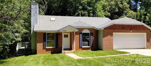 5830 Stone Bluff Court active home in Rock Commons, Charlotte, NC