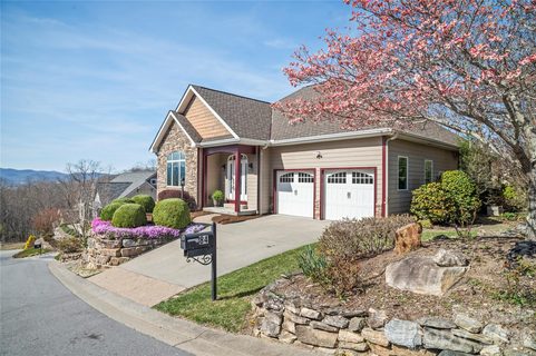 84 Deep Valley Lane pending home in Carriage Park, Hendersonville, NC
