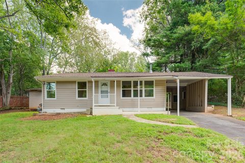49 First Street active home in Oakley, Asheville, NC