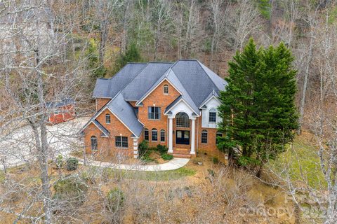 39 Windover Drive active home in Poplar Ridge, Asheville, NC