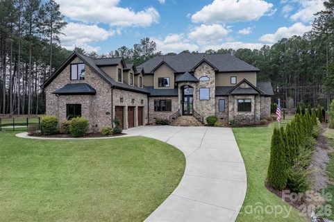 7946 Norman Pointe Drive sold home in Norman Pointe, Denver, NC