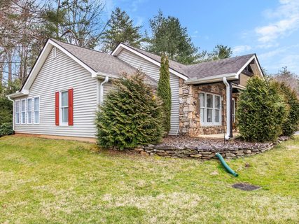 234 Rocky Mountain Way sold townhome in The Hills At Averys Creek, Arden, NC
