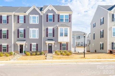 2102 Trout Lily Lane active home in Stone Creek Townhomes, Matthews, NC