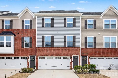 Homes in Grantham Place, Fort Mill