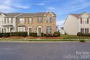 4723 Forestridge Commons Drive sold home in Charlotte, SC
