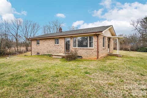 Homes in Barker Heights, Hendersonville