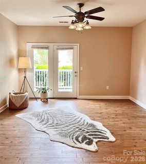 11264 Hyde Pointe Court active condo in Hyde Park, Charlotte, NC