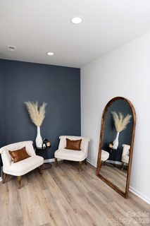 8131 Kings Creek Drive pending home in Kings Creek, Charlotte, NC