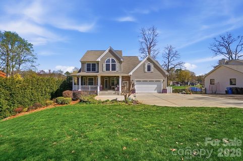 Regency Lake Village, Mooresville
