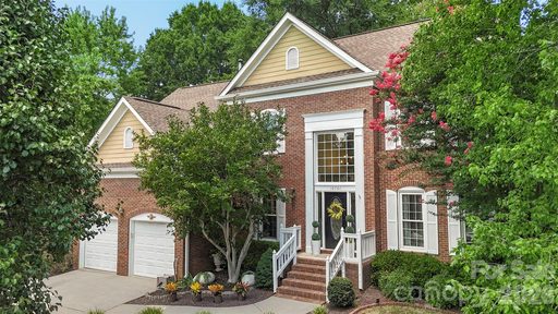 10701 Spring Camp Way sold home in Thornhill, Charlotte, NC