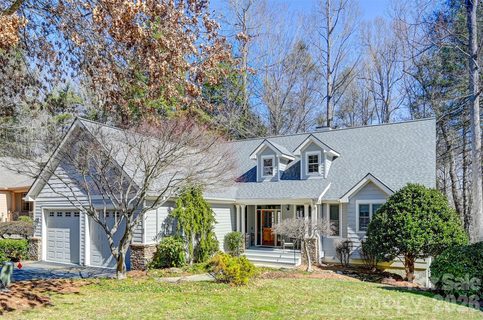 43 S Kuykendall Court active home in Dunroy On Rutledge, Hendersonville, NC