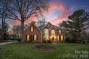13200 Horsham Court sold home in Charlotte, SC