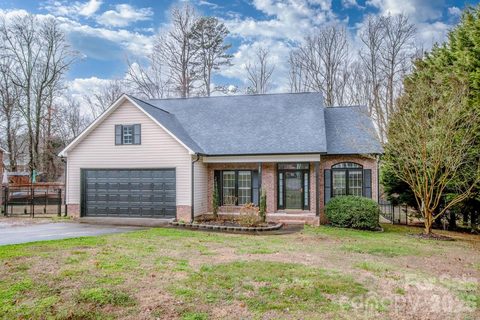225 Delview Drive sold home in Delview Acres, Cherryville, NC