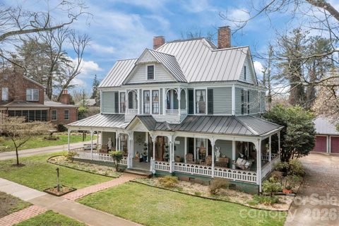 229 N Race Street sold home in Historic District, Statesville, NC