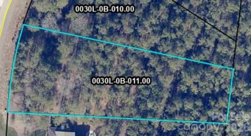 4053 Persimmon Road active lot in Riverchase Estates, Lancaster, SC