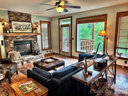 Previously sold for $298,500