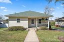 305 Linestowe Drive sold home in Belmont, SC