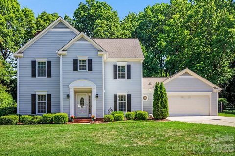 4831 Deanscroft Drive sold home in Wessex Square, Charlotte, NC