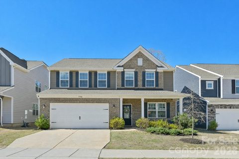 17244 River Race Drive sold home in Northbrook, Huntersville, NC