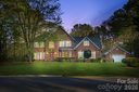 3570 Weddington Oaks Drive sold home in Matthews, SC